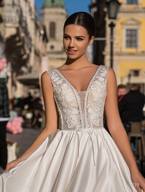 https://www.sposa-lia.com/images/stories/virtuemart/product/439       (2)18.jpg